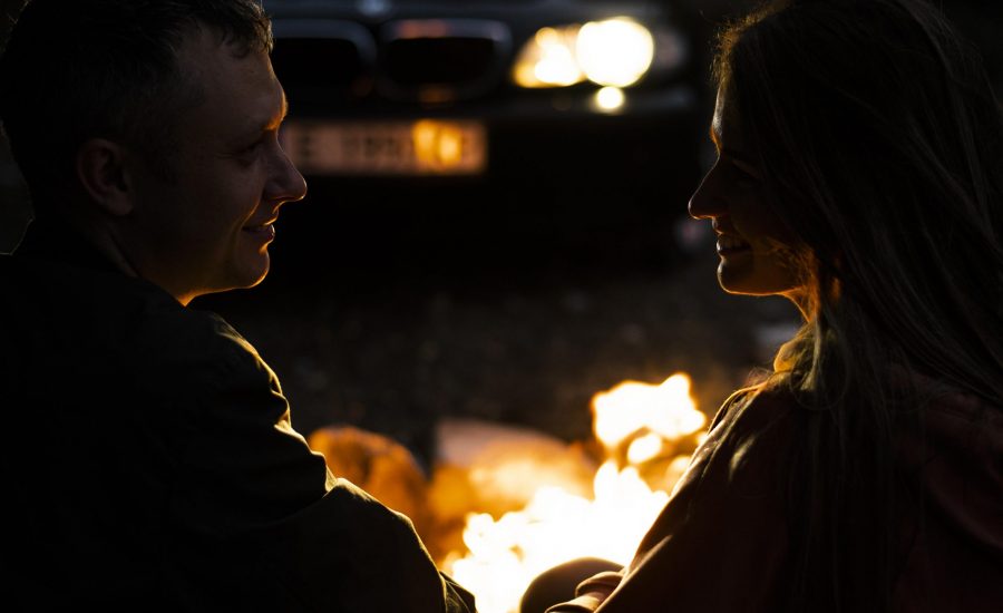 adorable-couple-enjoying-bonfire